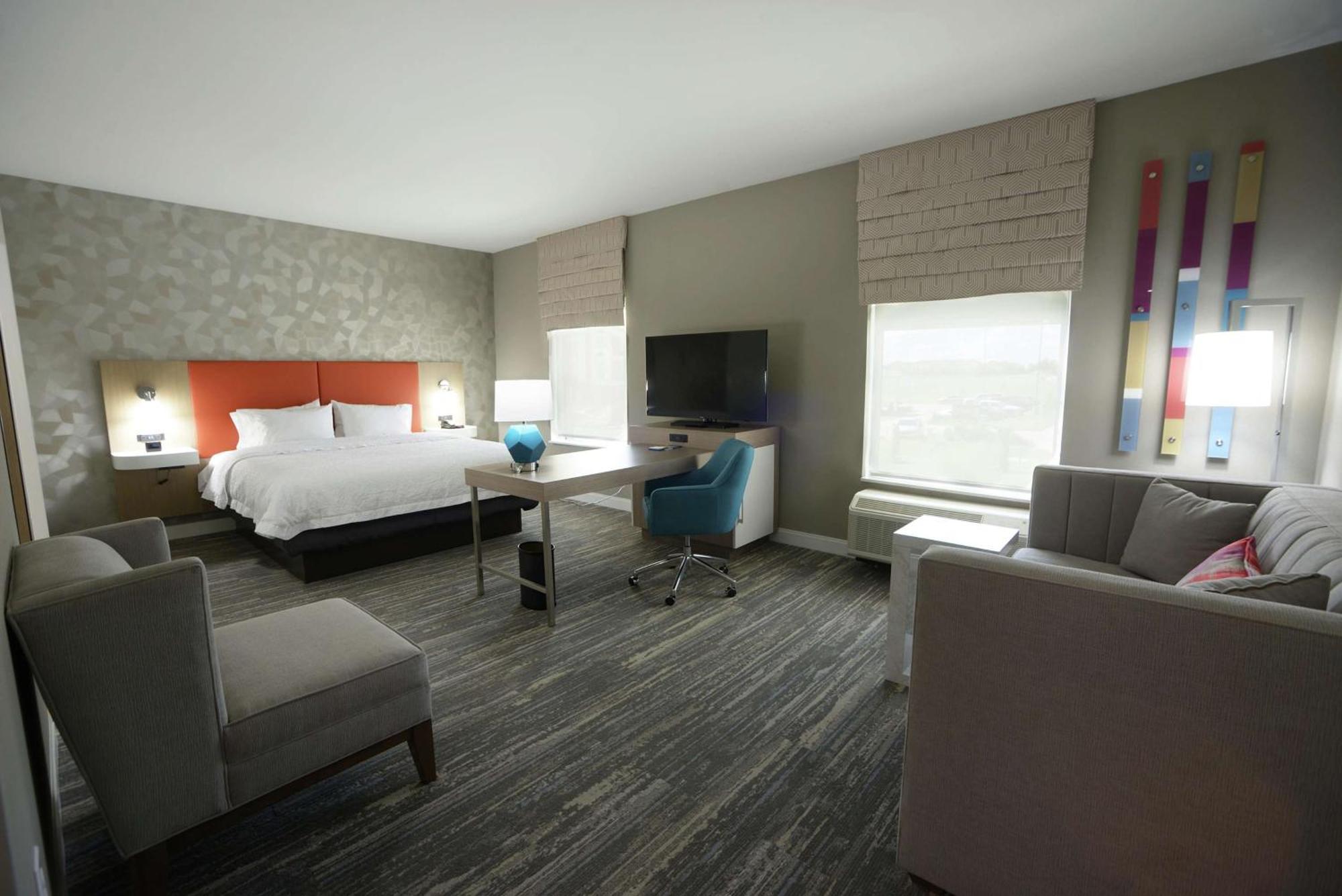 Hampton Inn & Suites Oklahoma City/Quail Springs Exterior photo