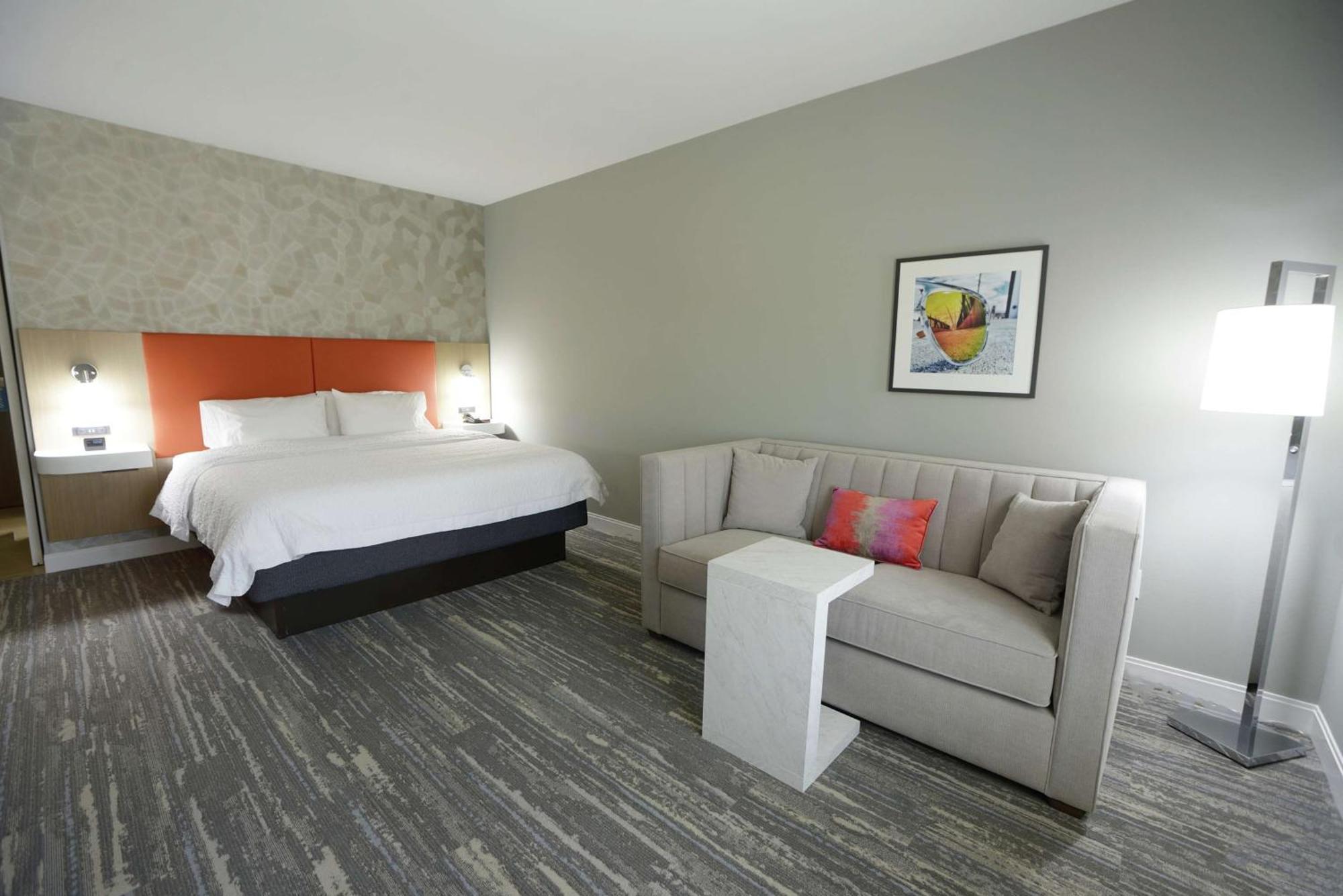 Hampton Inn & Suites Oklahoma City/Quail Springs Exterior photo